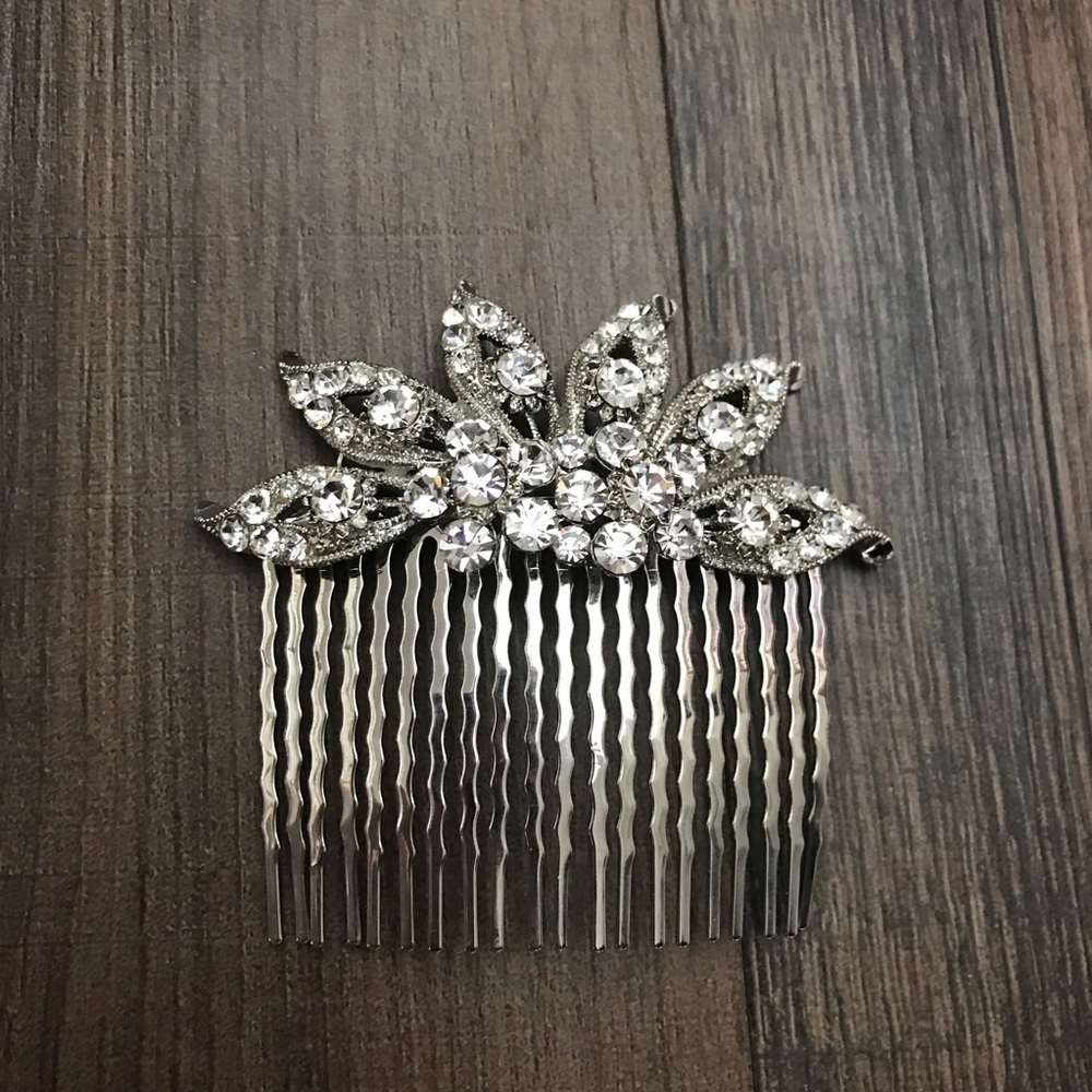 Jeweled Hair Comb NWOT